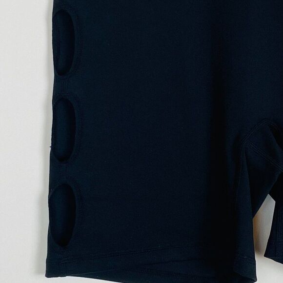 New WeWoreWhat Black Cut Out High Waist Biker Shorts Revolve, Size M - Picture 6 of 14